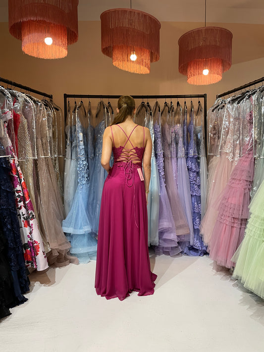 Fließendes Abendkleid mit Beinschlitz " Felie - Fuchsia "