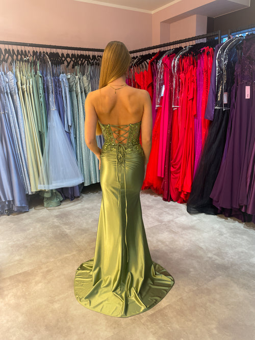 Hellgrünes Abiballkleid aus Satin mit Beinschlitz und Corsage